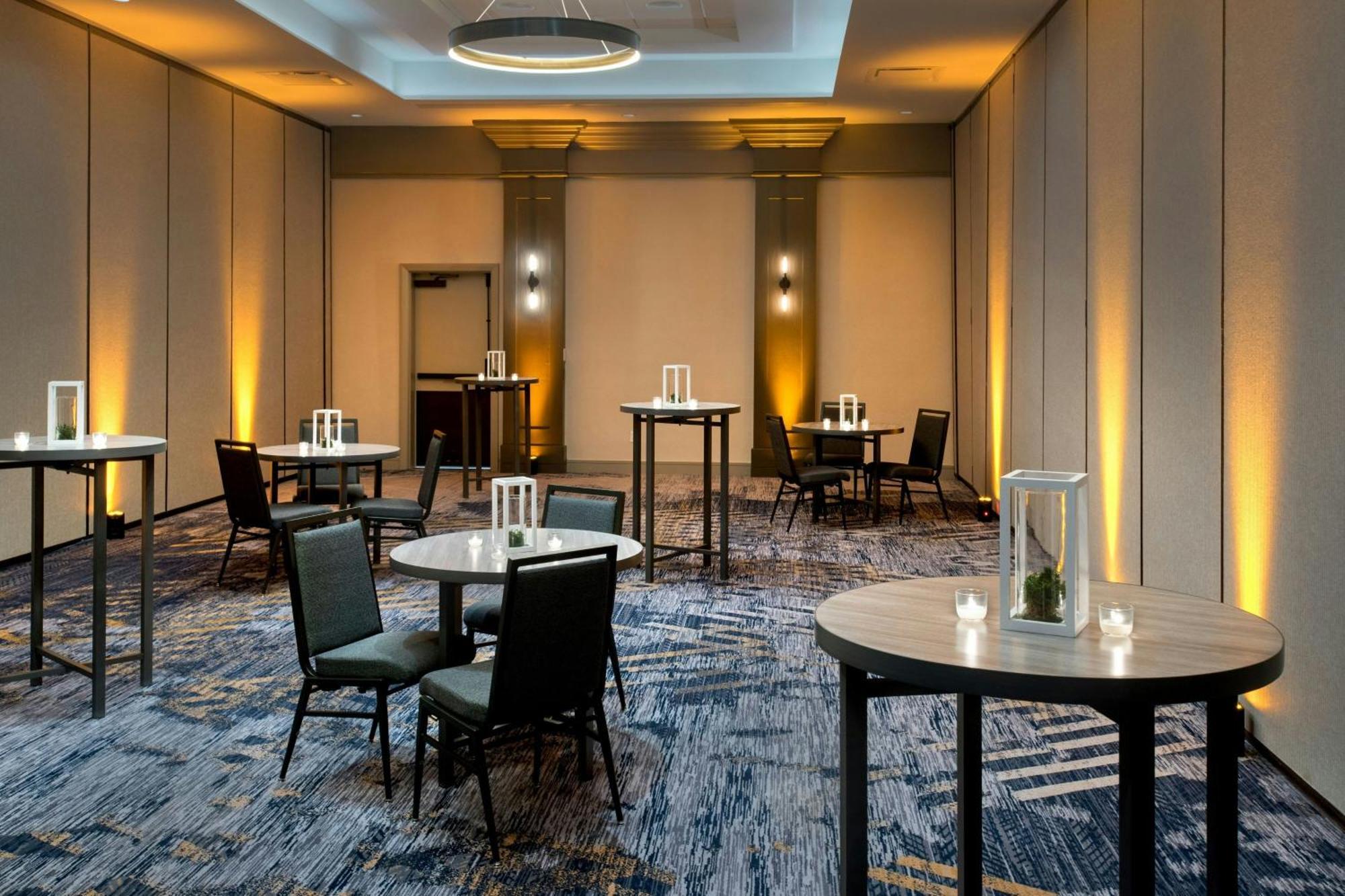 Отель Boston Marriott Пибоди Экстерьер фото